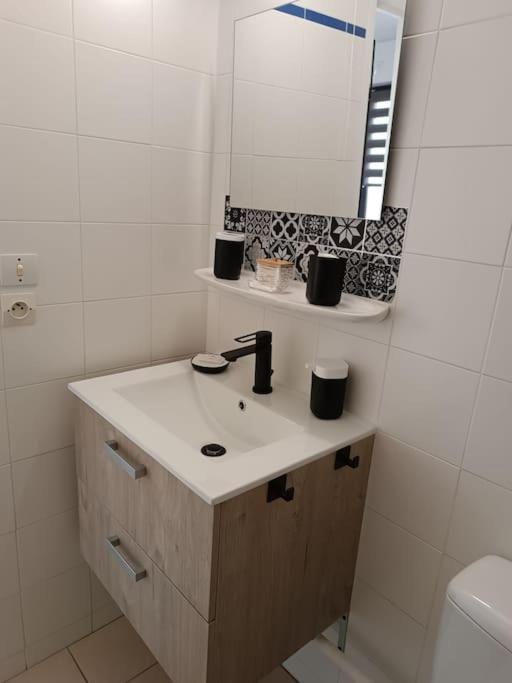 Studio Renove Dans Residence De Vacances Avec Grande Piscine Chauffee, Parking Et Terrasse Агде Екстериор снимка